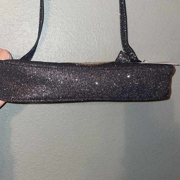 ๐ NWT Skinny Dip Metallic Smiley Purse - Picture 4 of 6